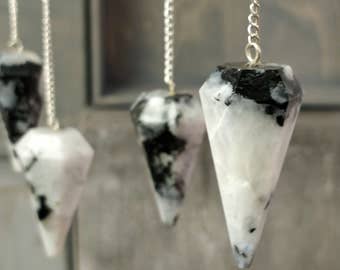 Gemstone Pendulums Wholesale – Assorted Crystal Pendulums