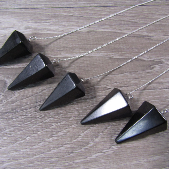 Gemstone Pendulums Wholesale  – Assorted Crystal Pendulums