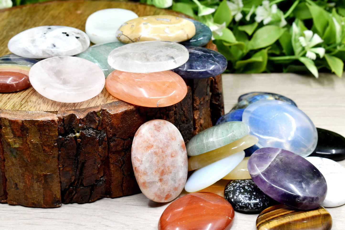 25pcs Gemstone Worry Stones, Palm Stone, Thumb Stone