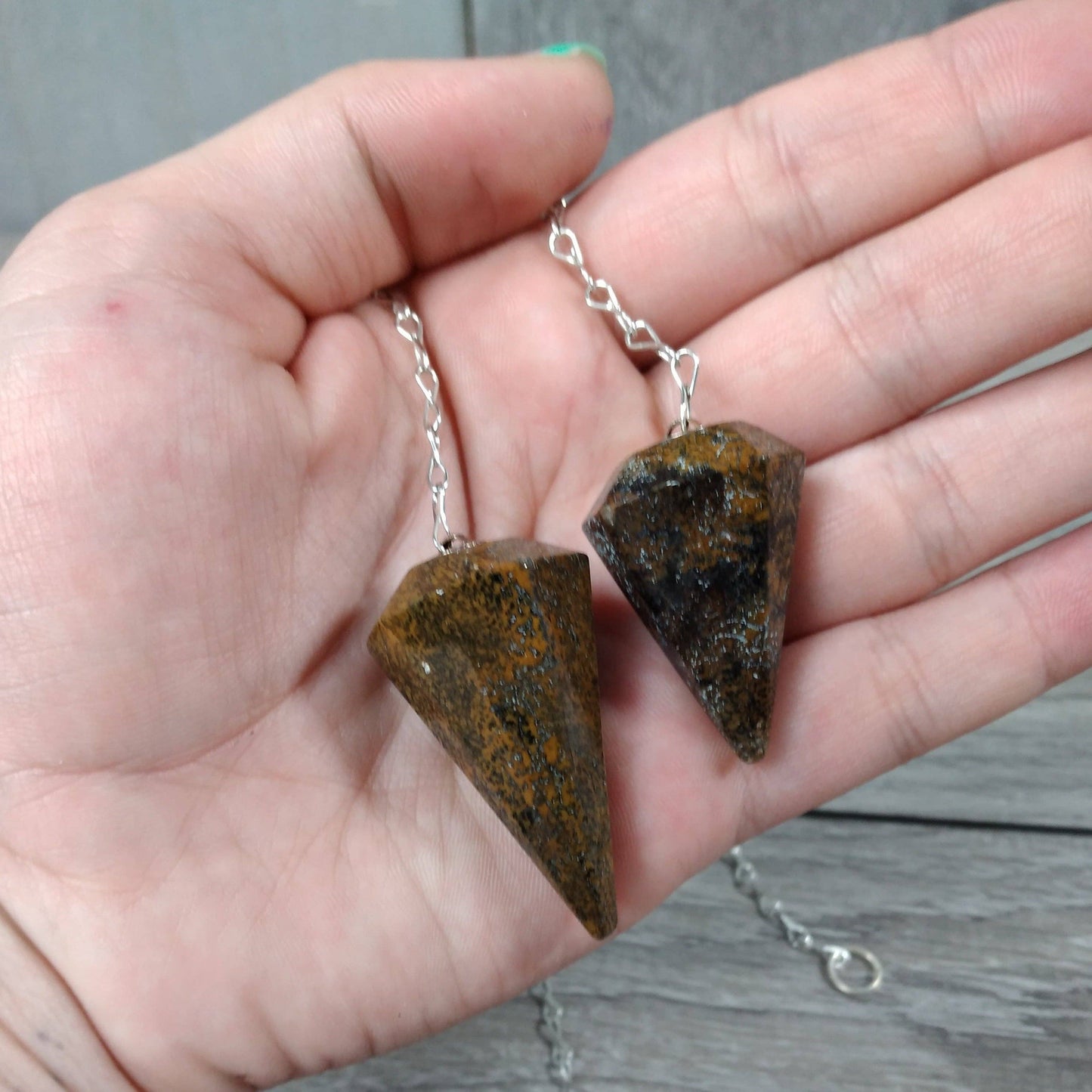 Gemstone Pendulums Wholesale  – Assorted Crystal Pendulums